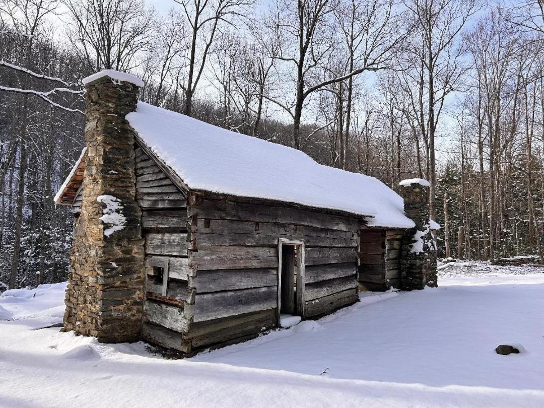 Tucked Away Cabin Pigeon Forge Bagian luar foto