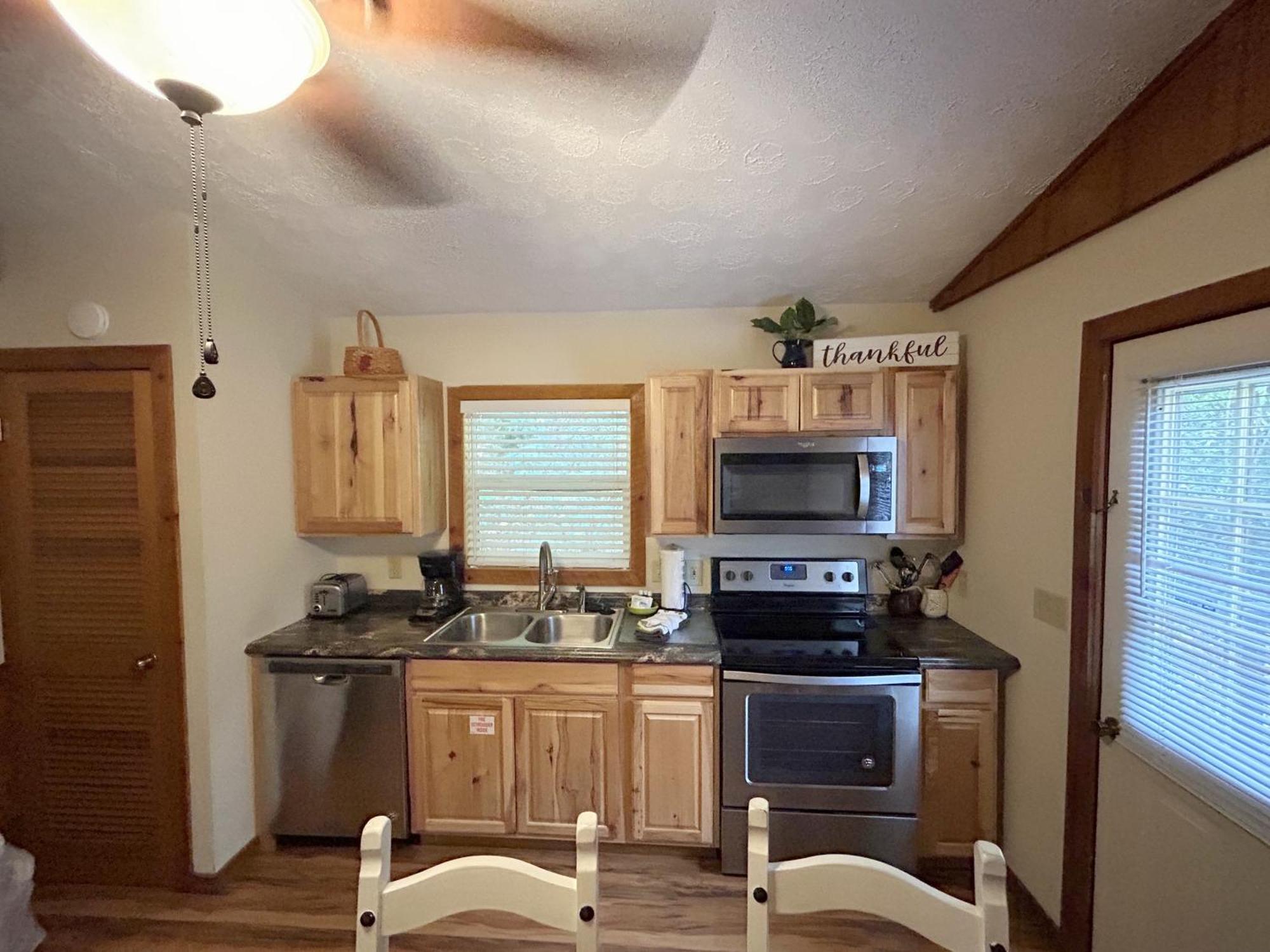 Tucked Away Cabin Pigeon Forge Bagian luar foto