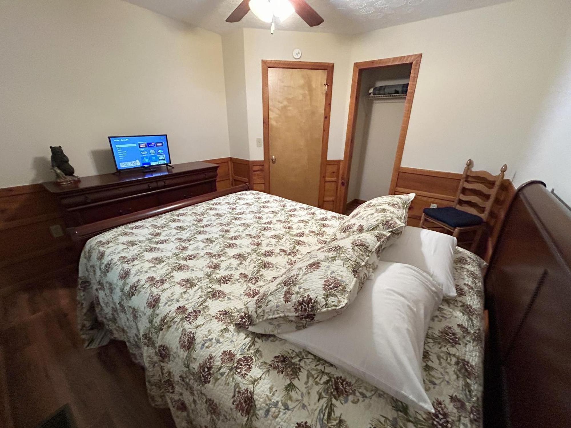 Tucked Away Cabin Pigeon Forge Bagian luar foto