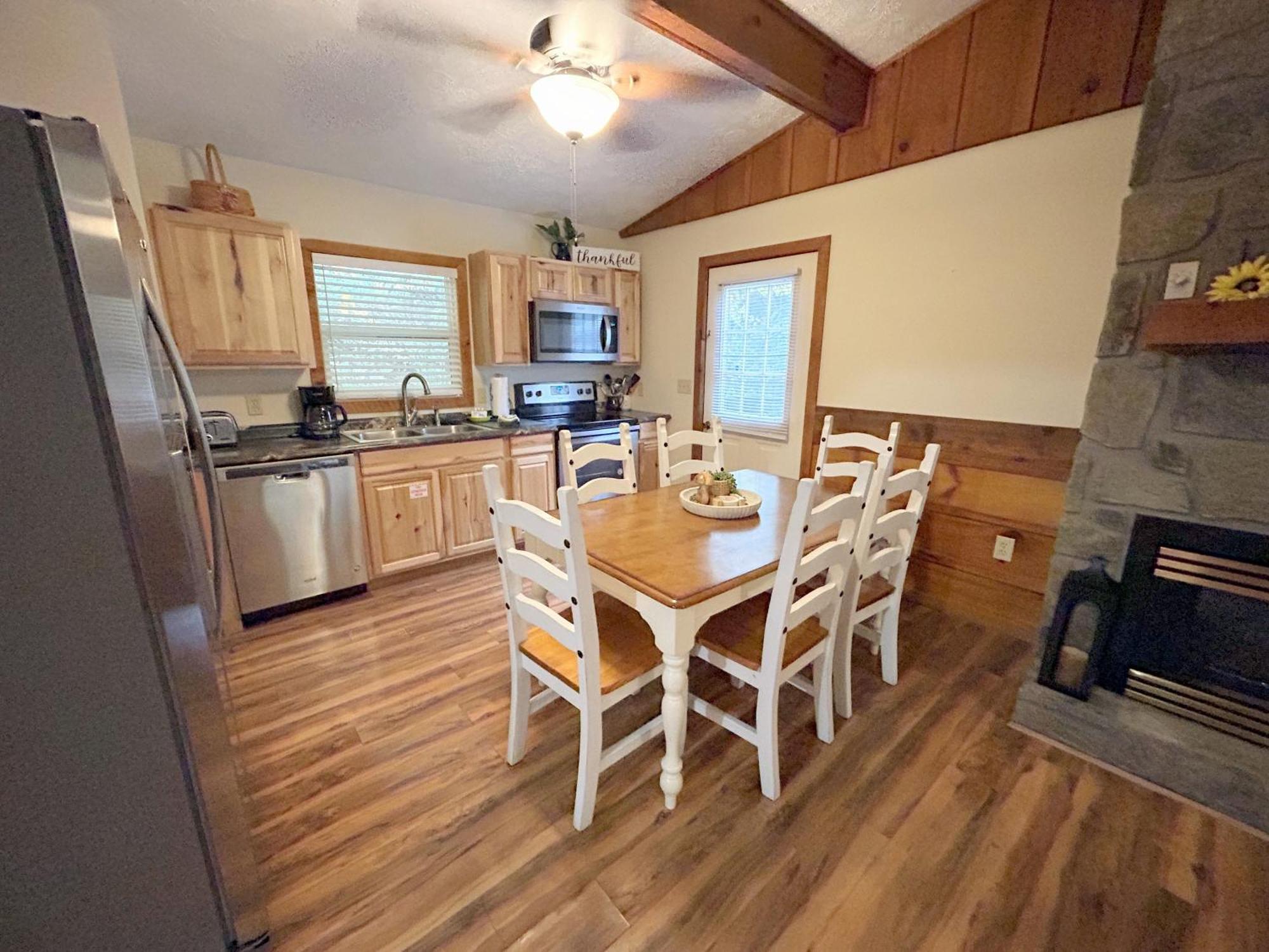 Tucked Away Cabin Pigeon Forge Bagian luar foto