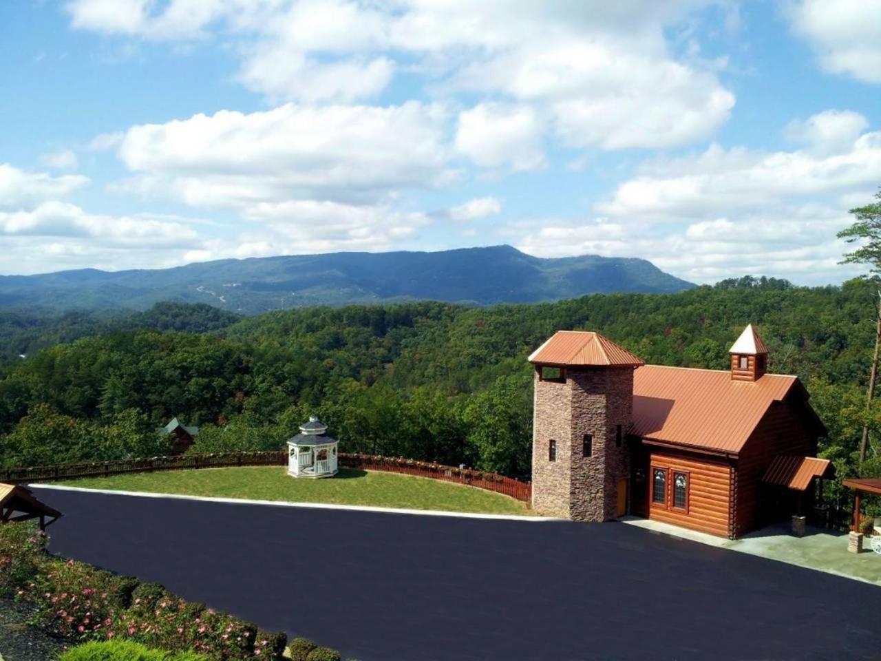 Tucked Away Cabin Pigeon Forge Bagian luar foto